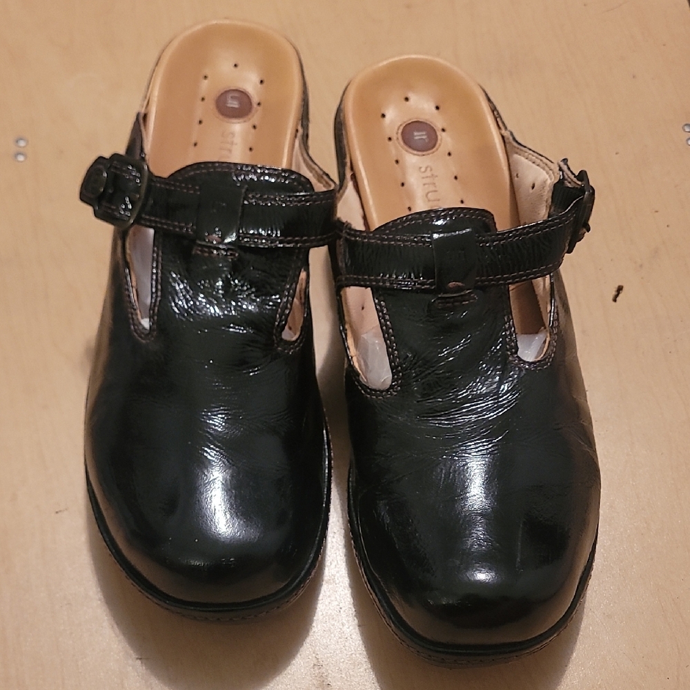 L'ATISTE Black Leather Women's Mules